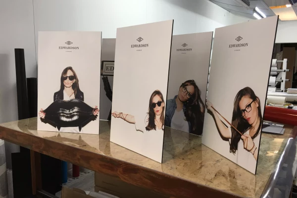 exemple de panneaux publicitaires sur lieu de vente