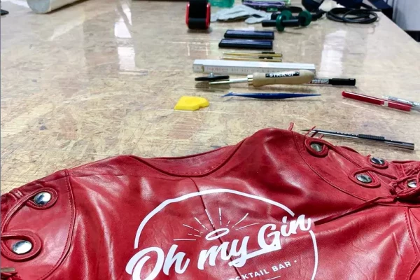 veste imprimée pour une marque de gin