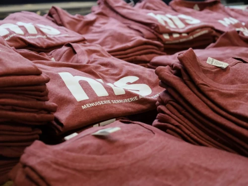 Sérigraphie et flocage sur t-shits pour professionnel à Genève