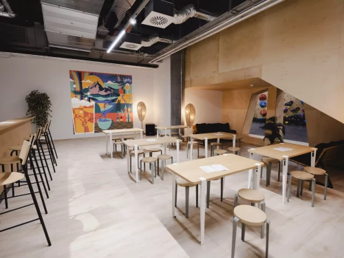 photo de l'intérieur d'un restaurant