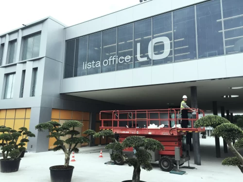 des lettres en vinyle découpées