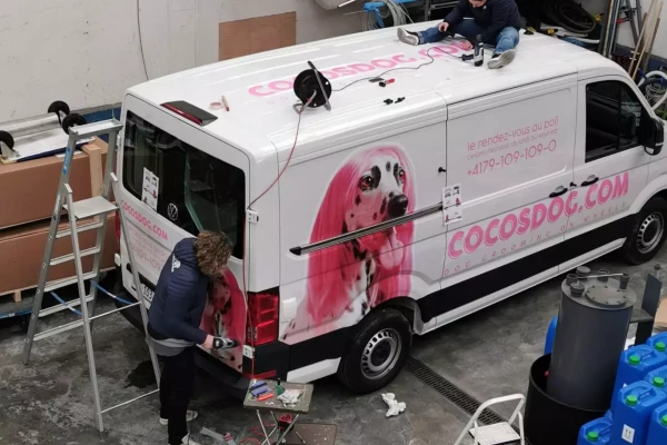 pose d'un covering sur une voiture