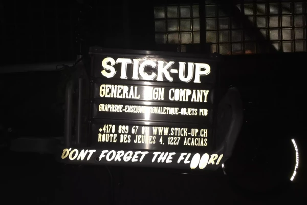 un exemple de branding d'un vélo cargo