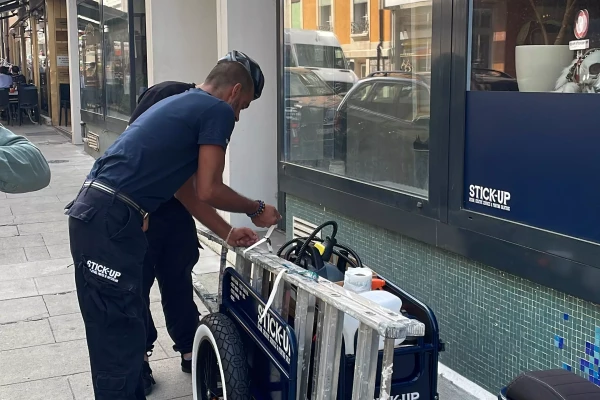 un exemple de branding d'un vélo cargo