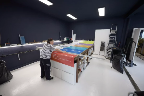 fabrication d'une bâche publicitaire