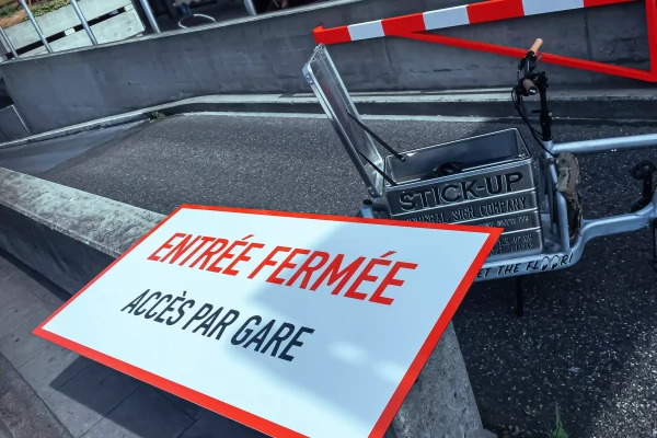 panneau de chantier acces