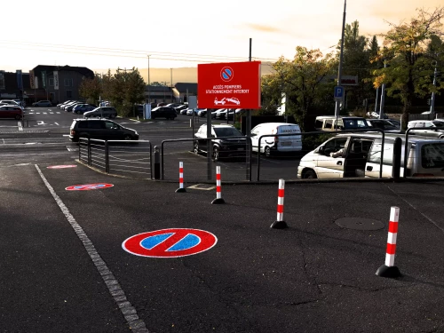 marquage au sol de route