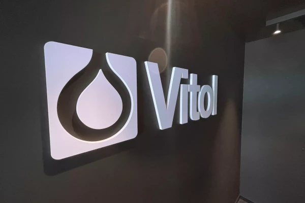 logo en 3d blanc sur mesure pour une entreprise