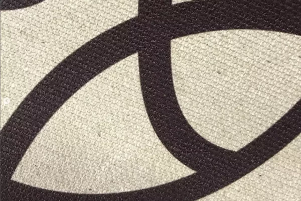 détail d'un volant de store publicitaire